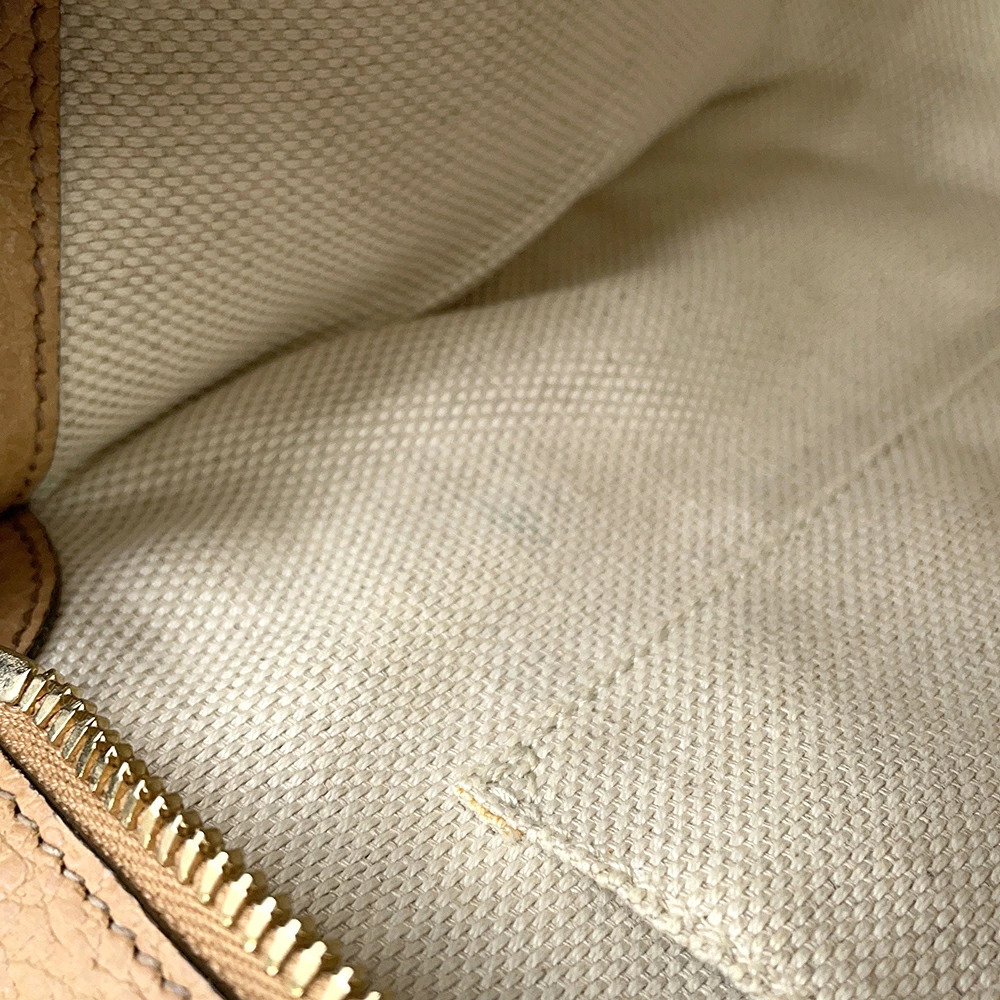 Gucci Soho Interlocking GG Leather Tote Bag - Picture 10 of 12